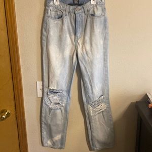 BDG distressed slim straight jeans size 26